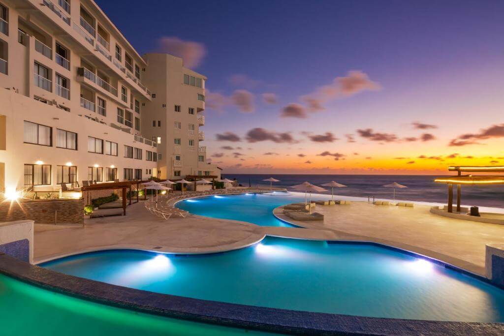 Cyan Cancún