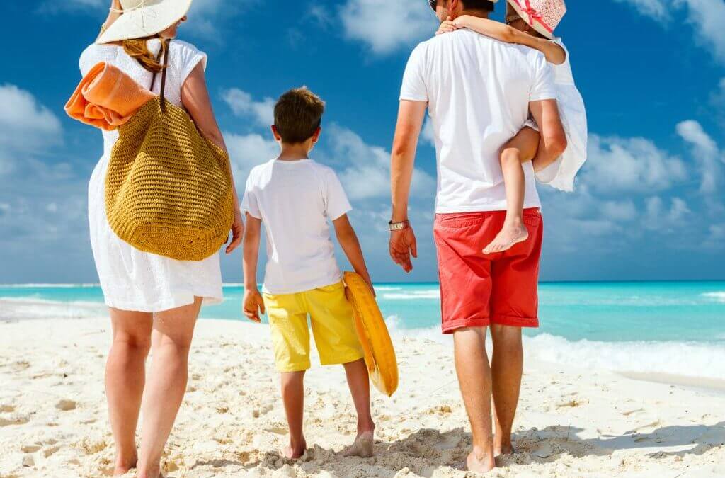 Mejores destinos para viajar con niños este verano 2024