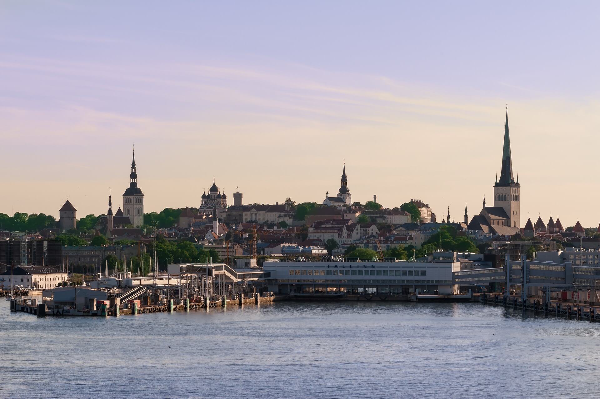Vuelos redondos a Estonia