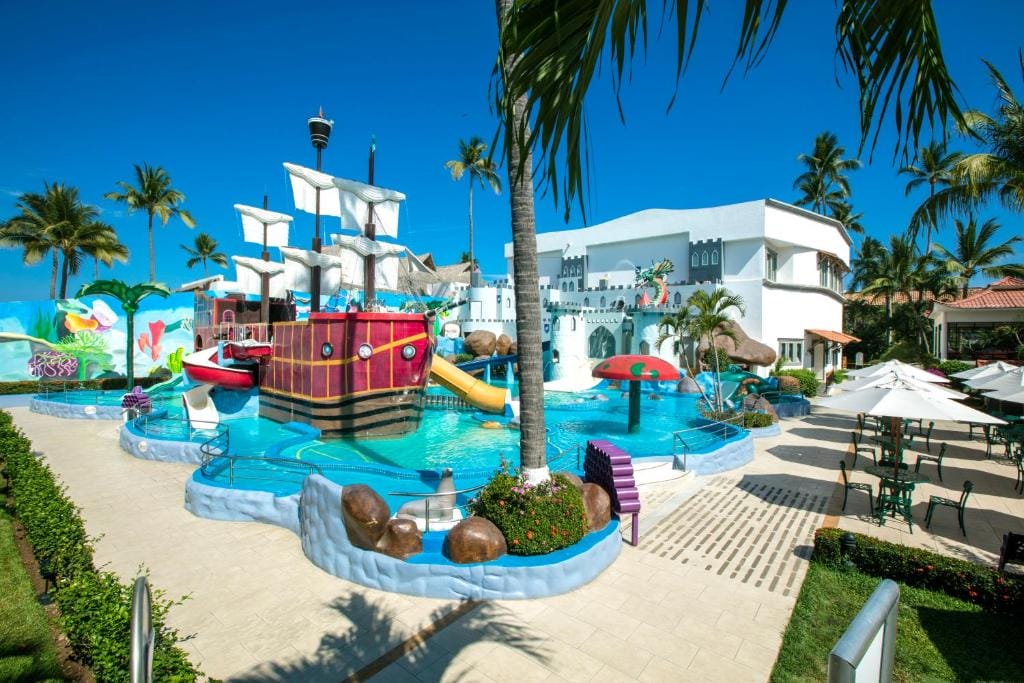 Crown Paradise Club